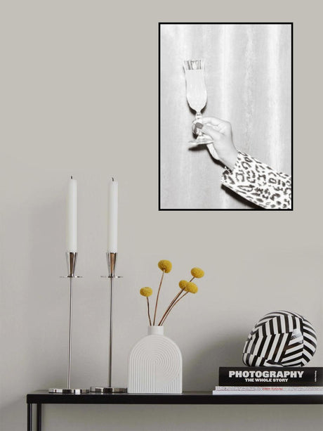Hands Glass Black and White Poster och Canvastavla