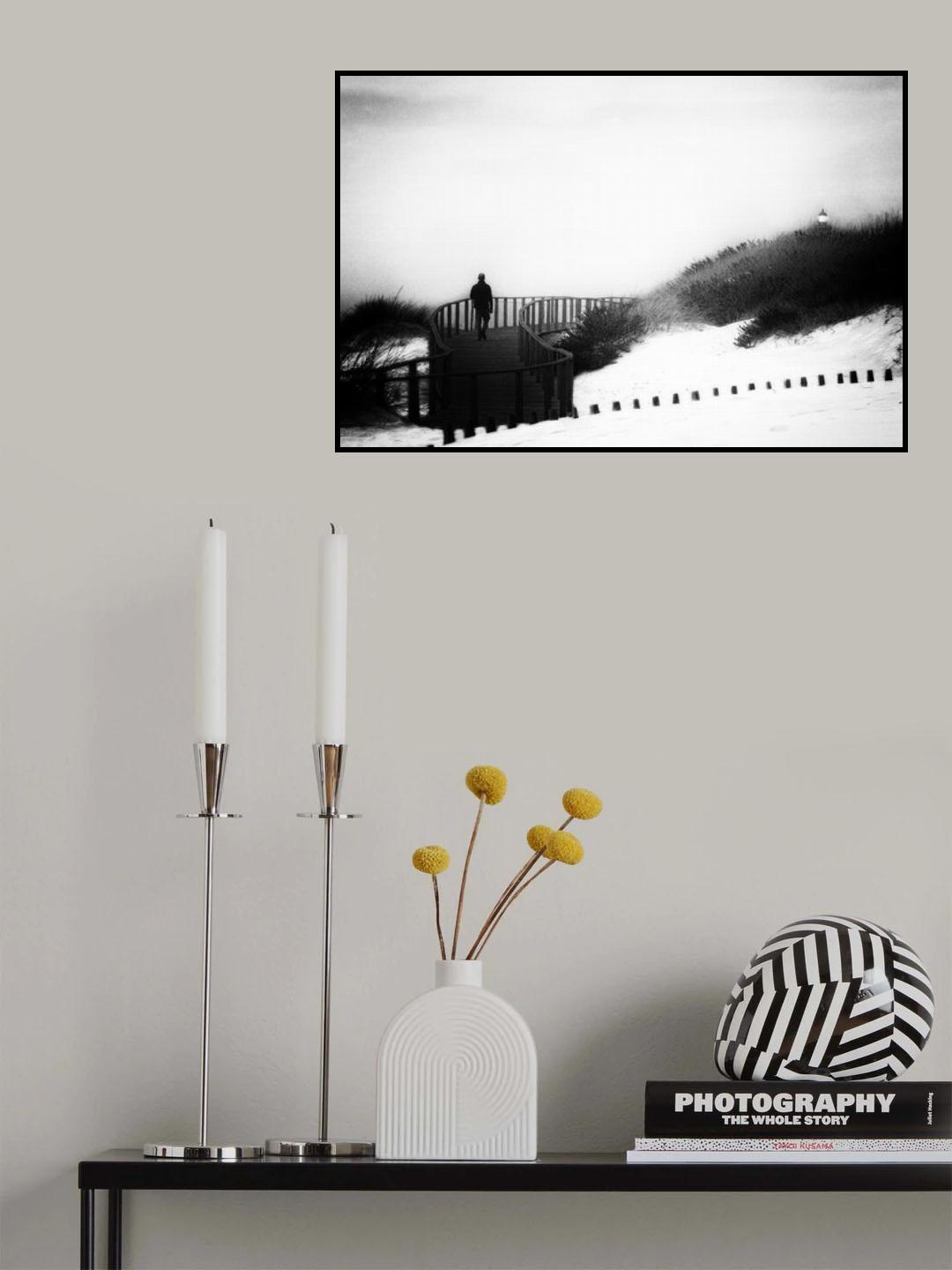 Long lonely walker Poster och Canvastavla