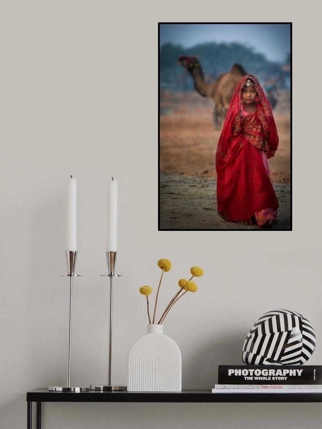 Nomad girl in red dress Poster och Canvastavla