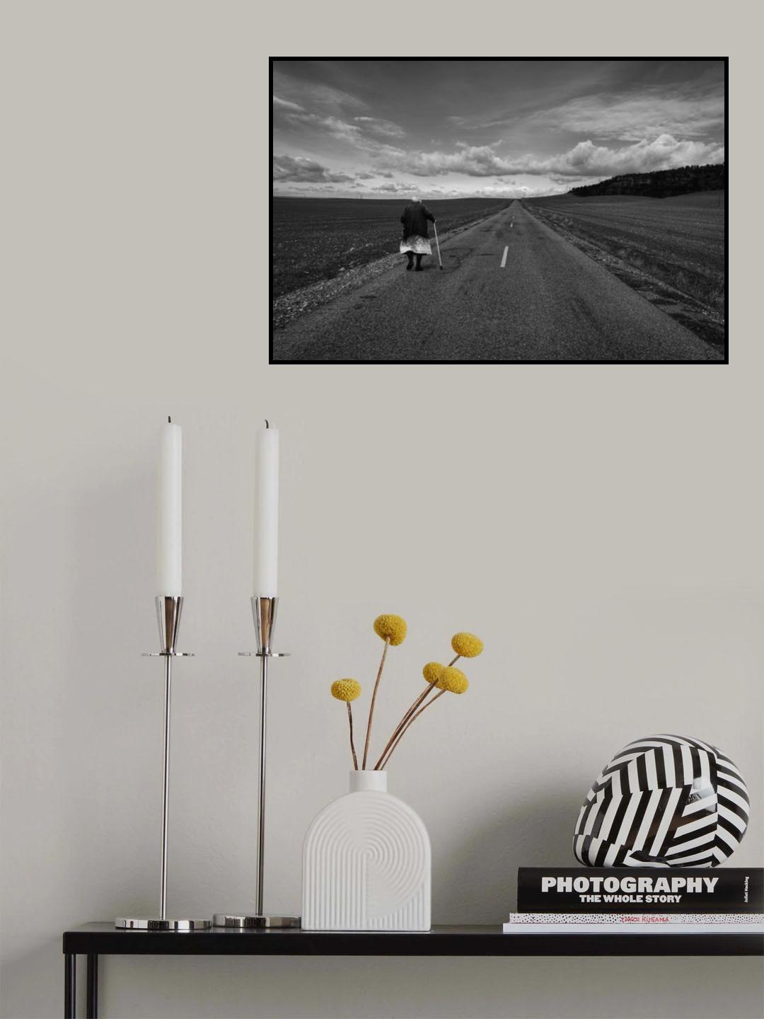 A walk alone Poster och Canvastavla