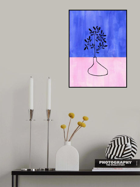 Periwinkle Vase Poster och Canvastavla