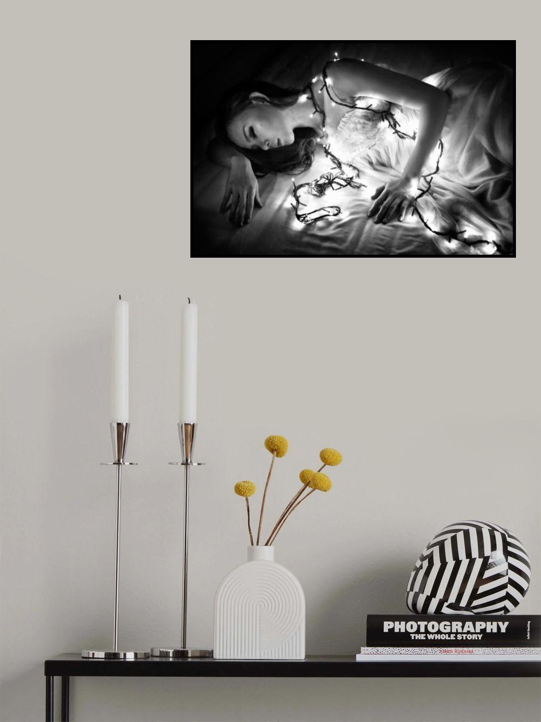 the glowing gown Poster och Canvastavla