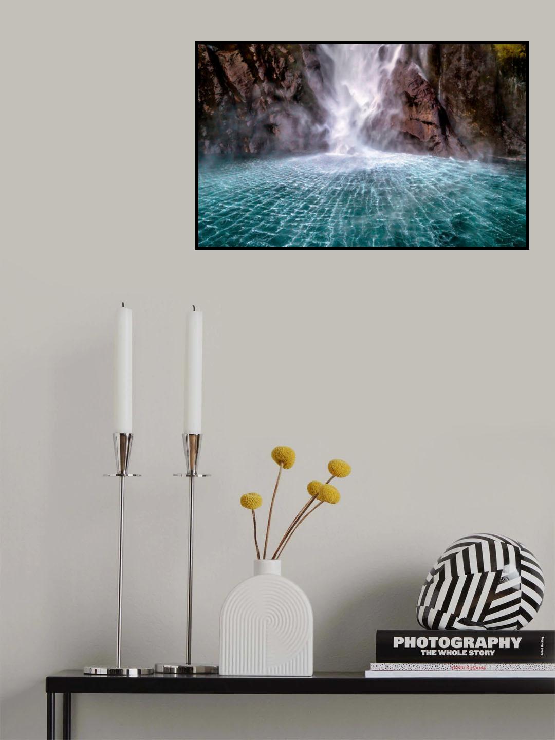 Stirling Falls along Milford Sound	 Poster och Canvastavla