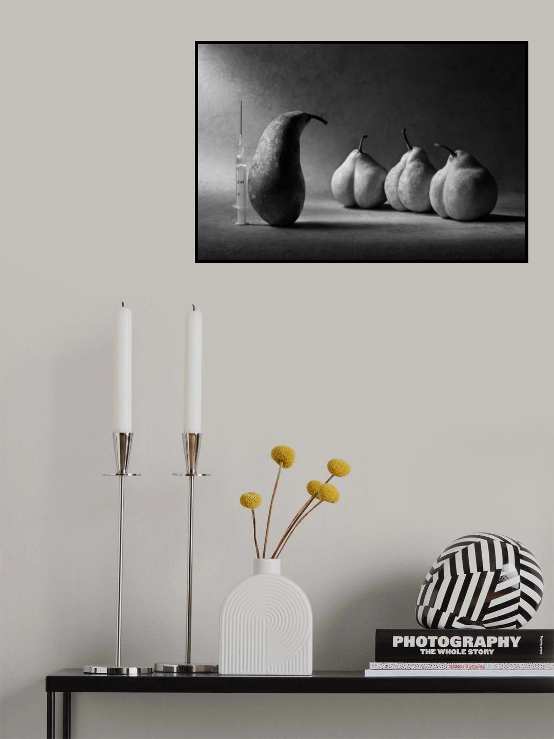 The injection of the pear vitamin Poster och Canvastavla