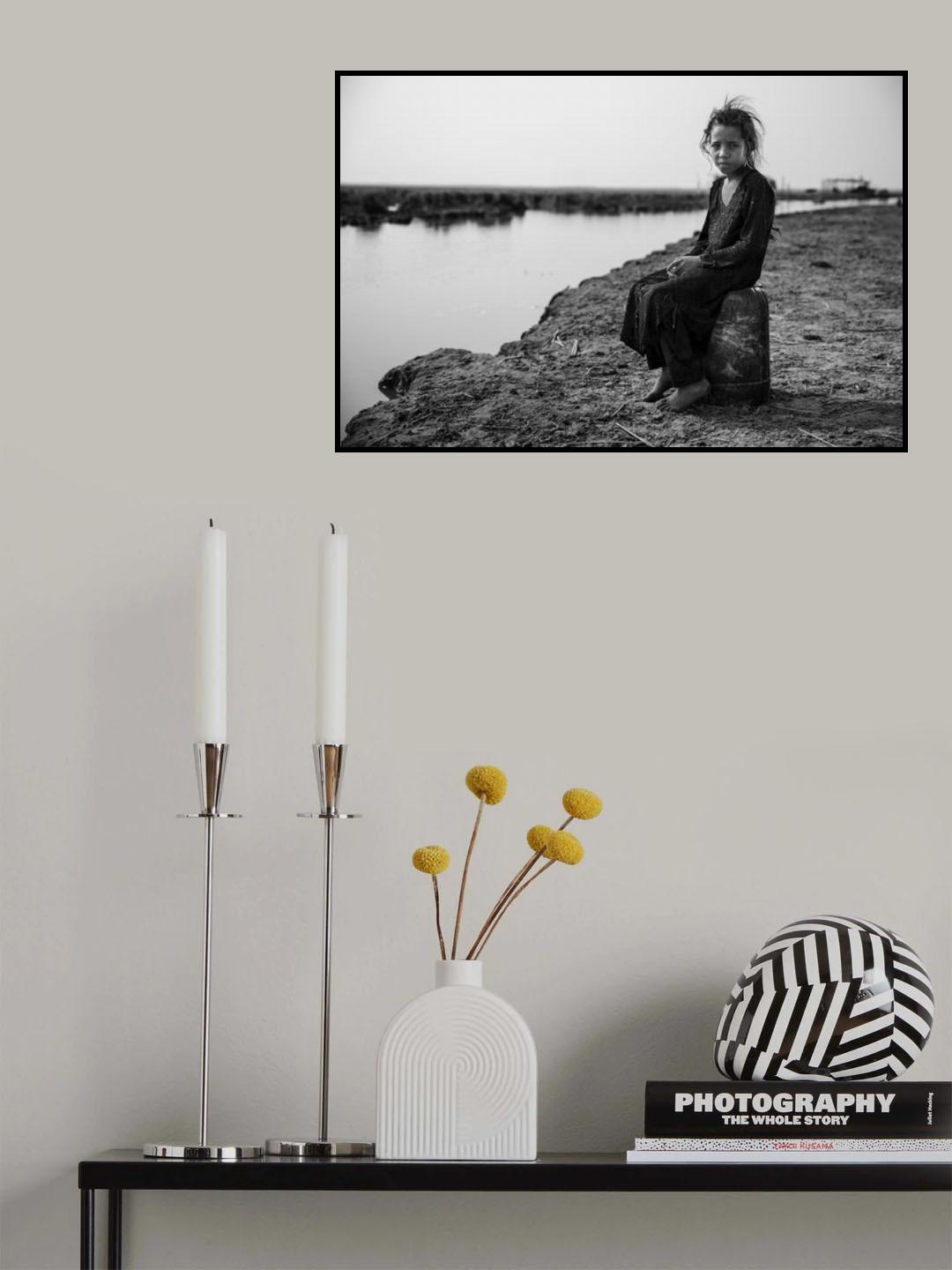 Girl from Al Ahwar Poster och Canvastavla