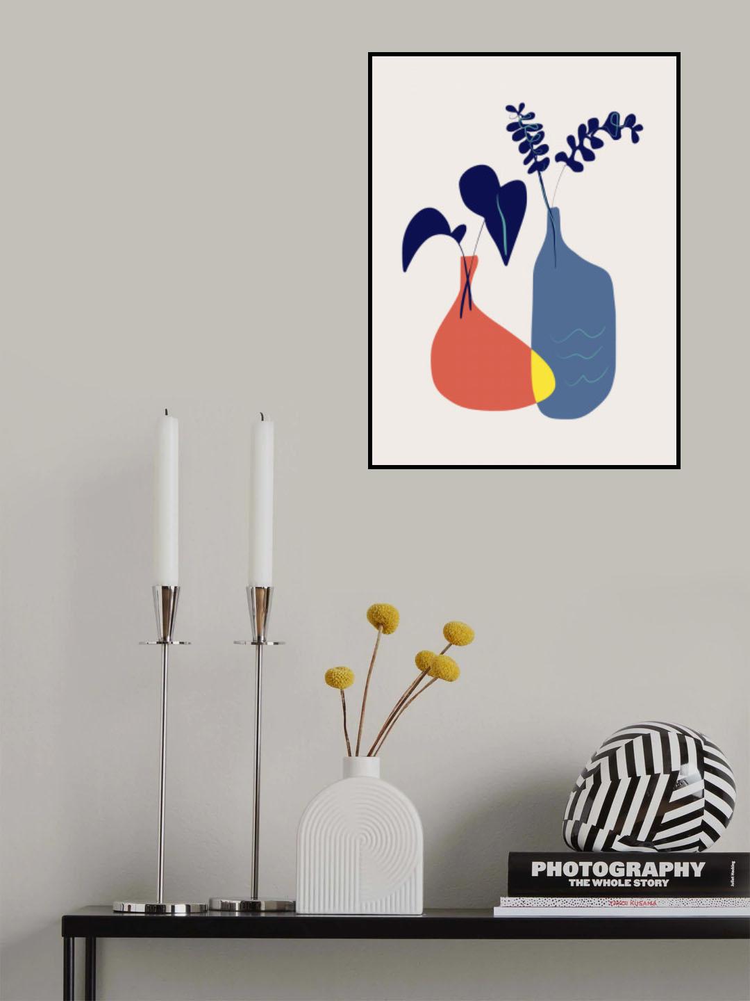 Vase In Blue and Red Poster och Canvastavla