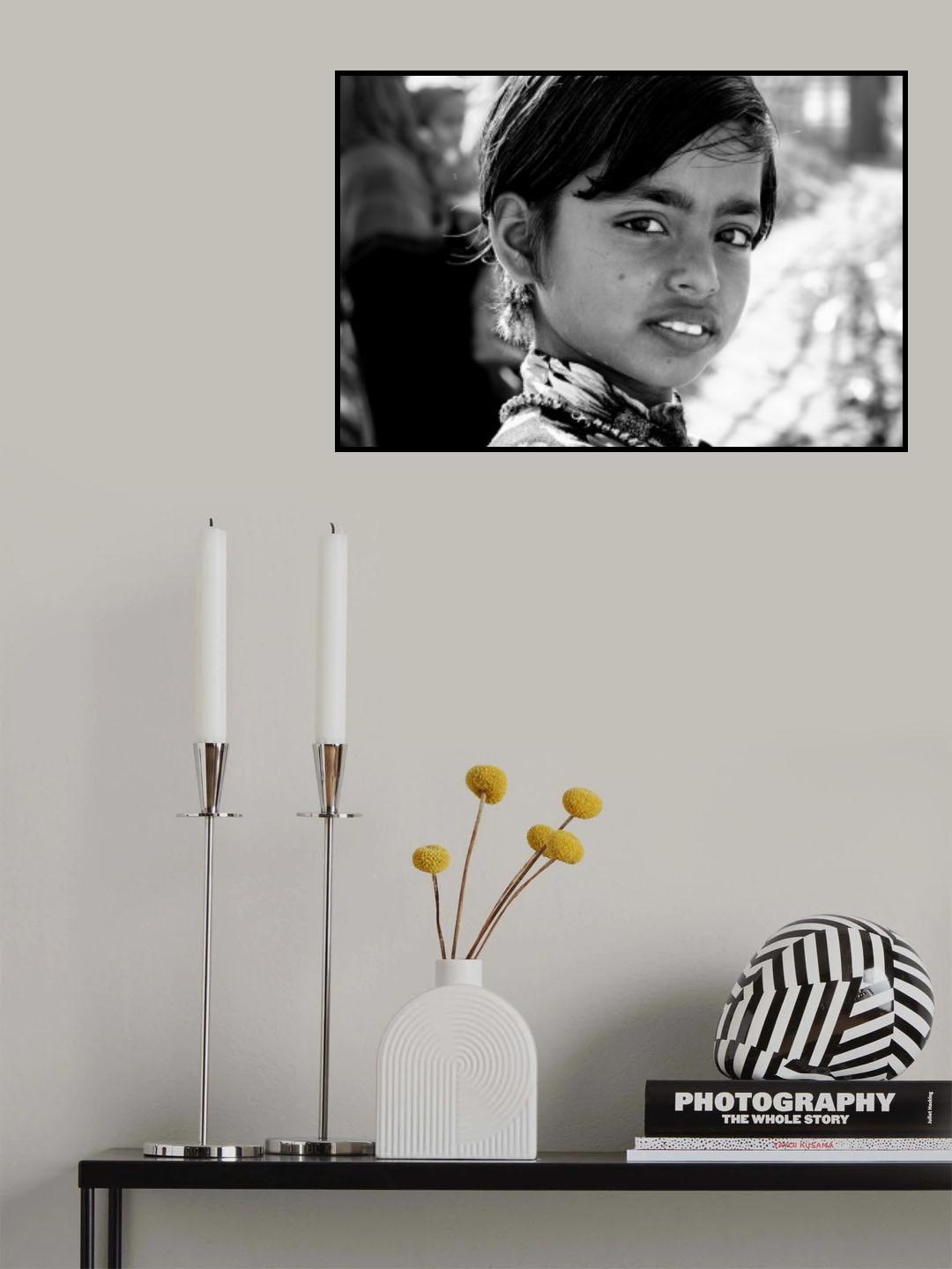 A girl with a necklace Poster och Canvastavla