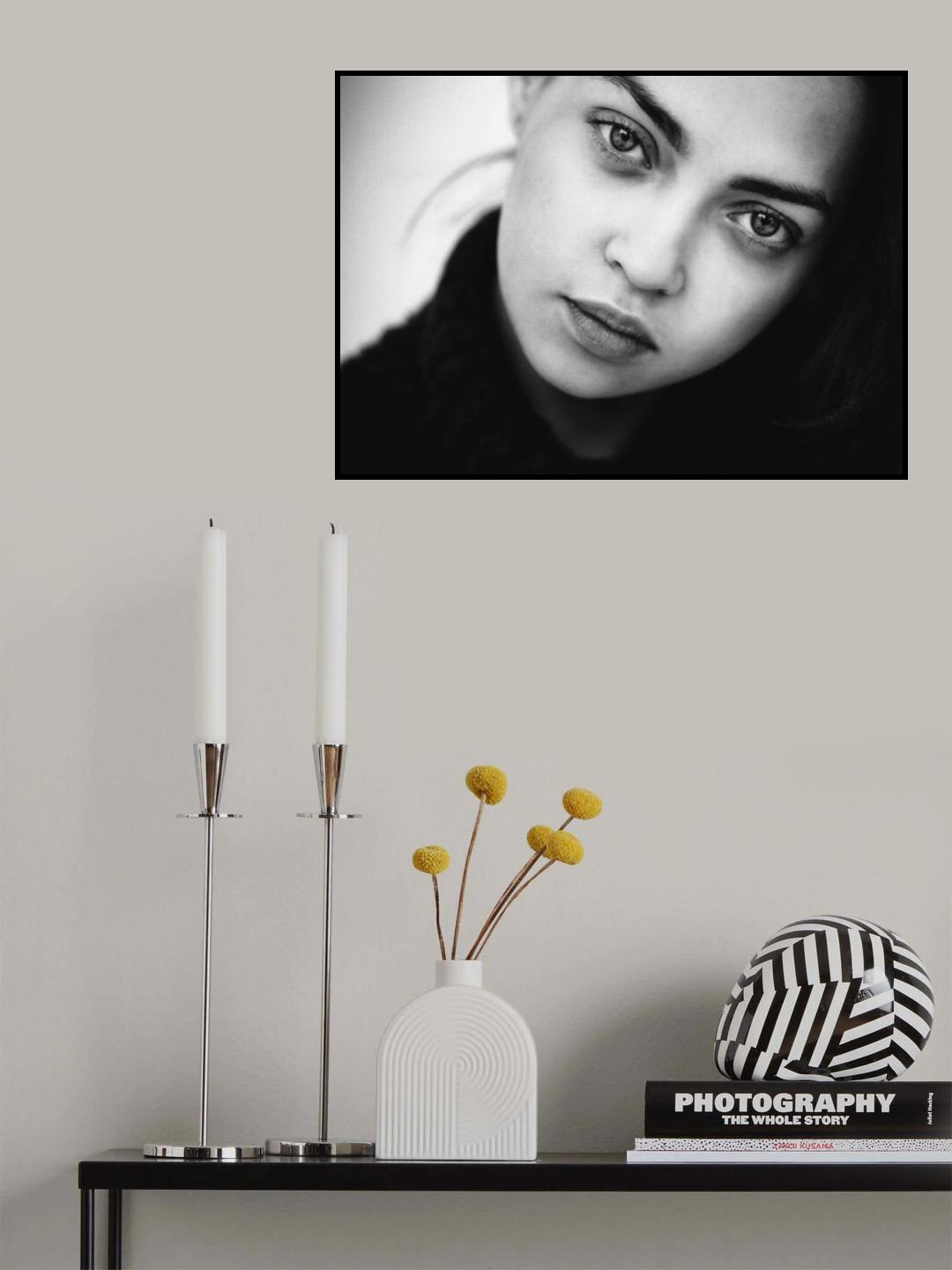 Yasmine Poster och Canvastavla