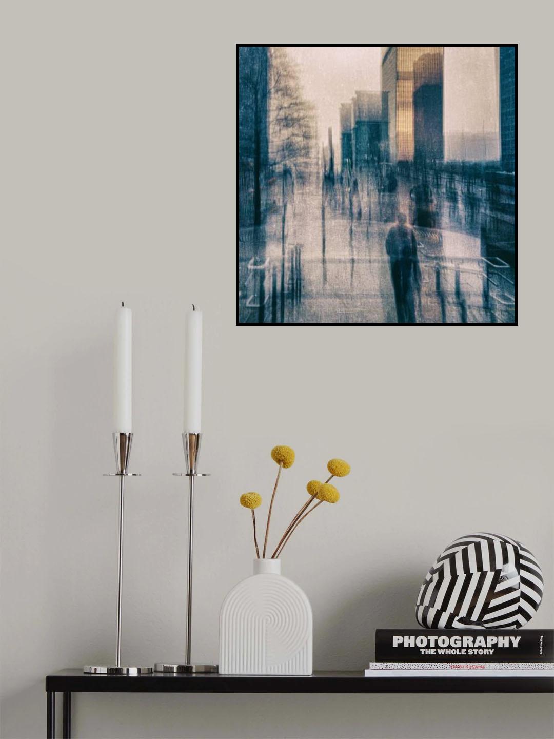 Absorbed in the city Poster och Canvastavla
