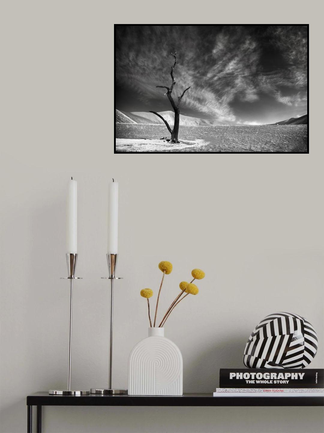 Alone Poster och Canvastavla