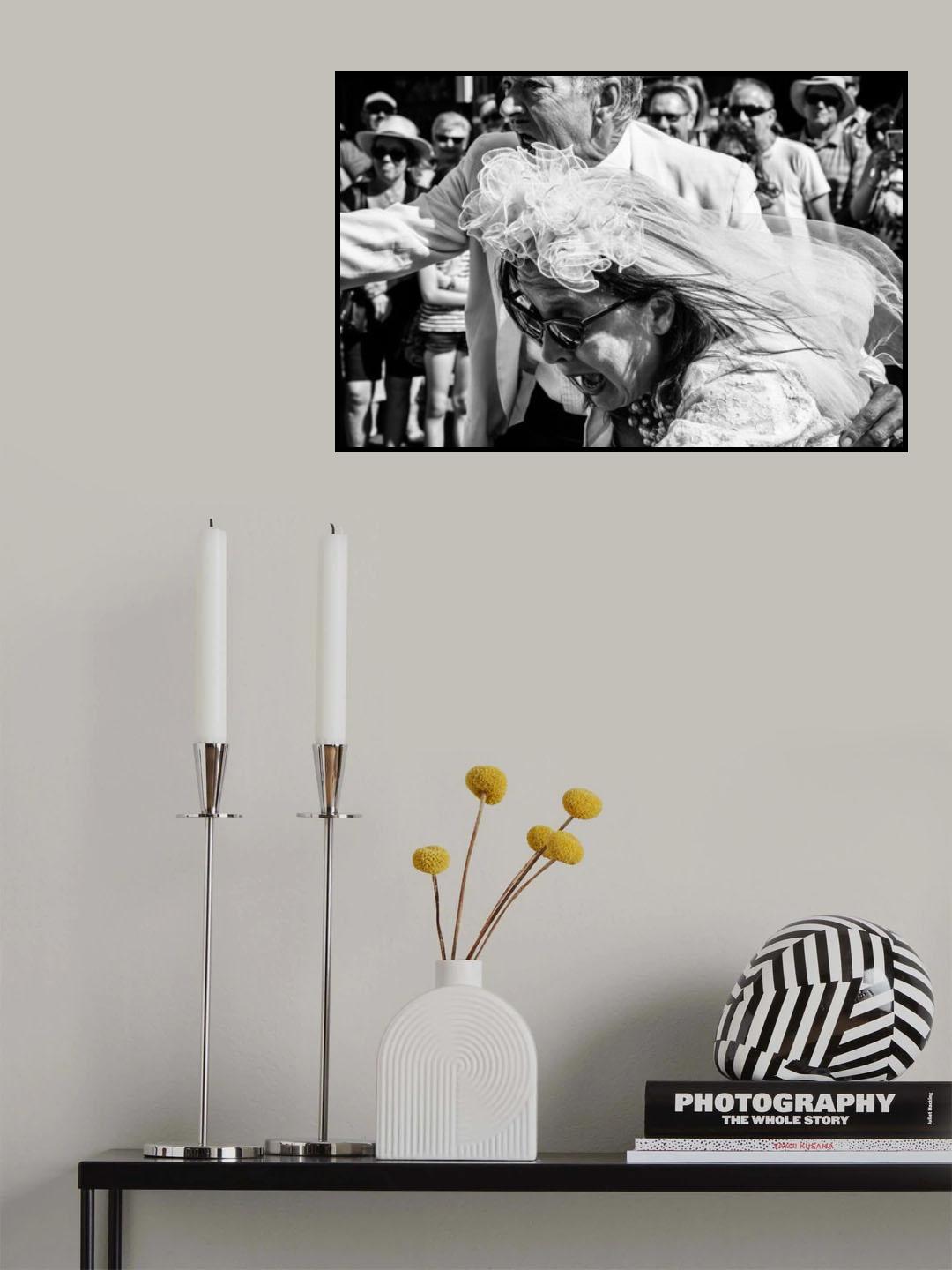 Can anyone tell me what´s going on here? Poster och Canvastavla