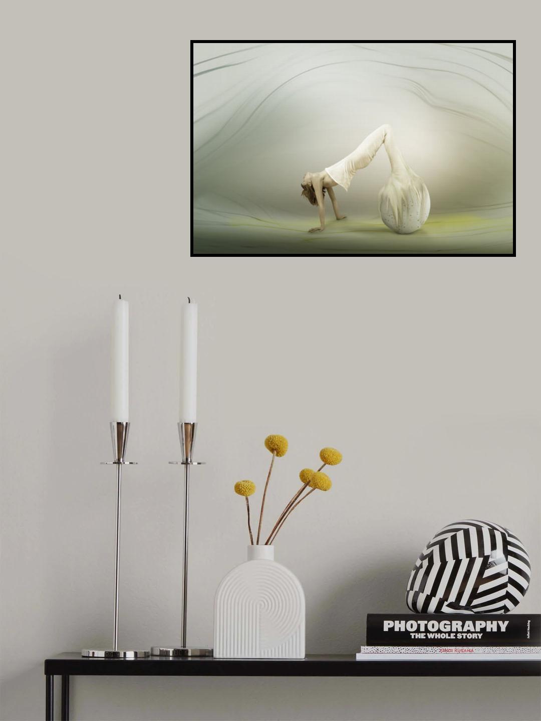 Cocoon III Poster och Canvastavla