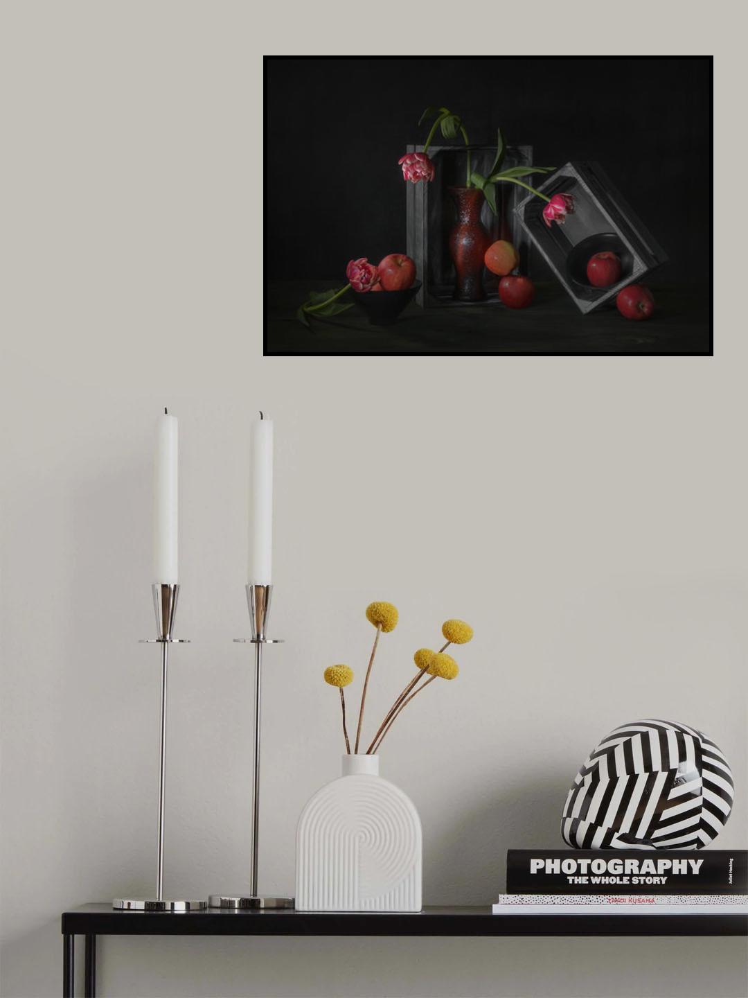 Tulip and Apple Poster och Canvastavla