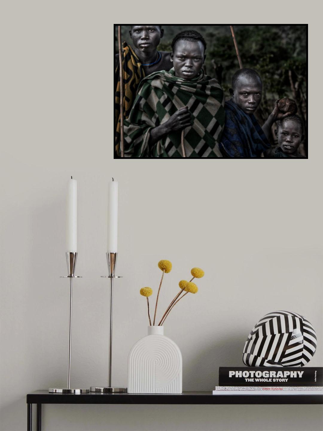 Surmi ethnic people in a row - Ethiopia Poster och Canvastavla