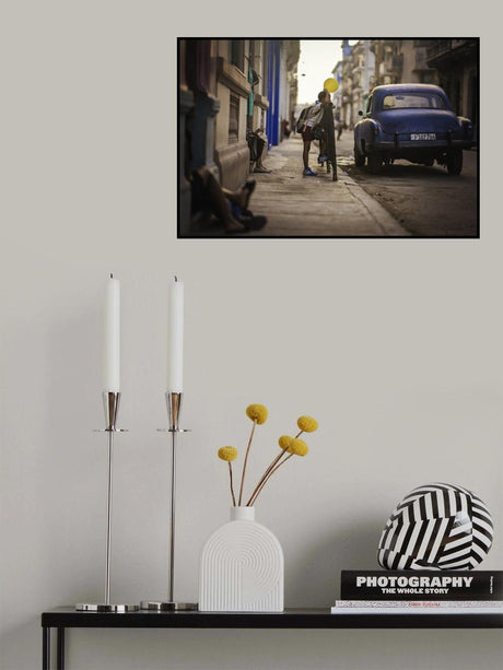 Child with the baloon Poster och Canvastavla
