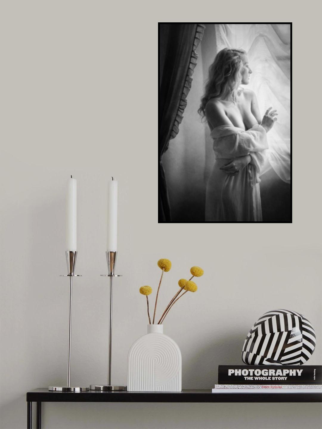 das Mädchen am Fenster Poster och Canvastavla