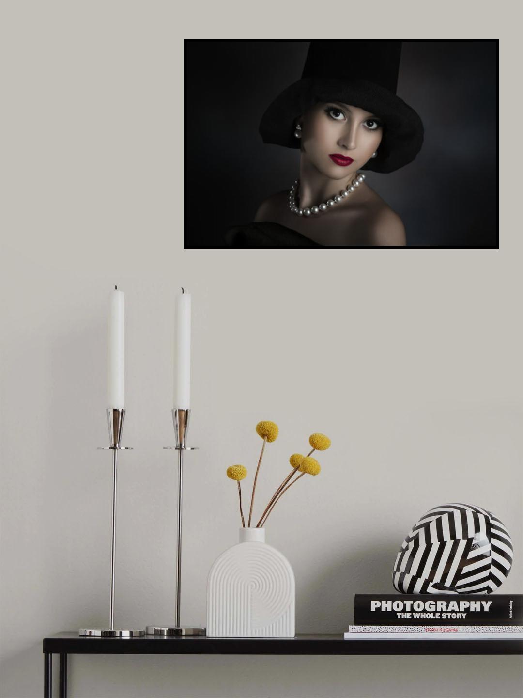 The girl with the hat Poster och Canvastavla