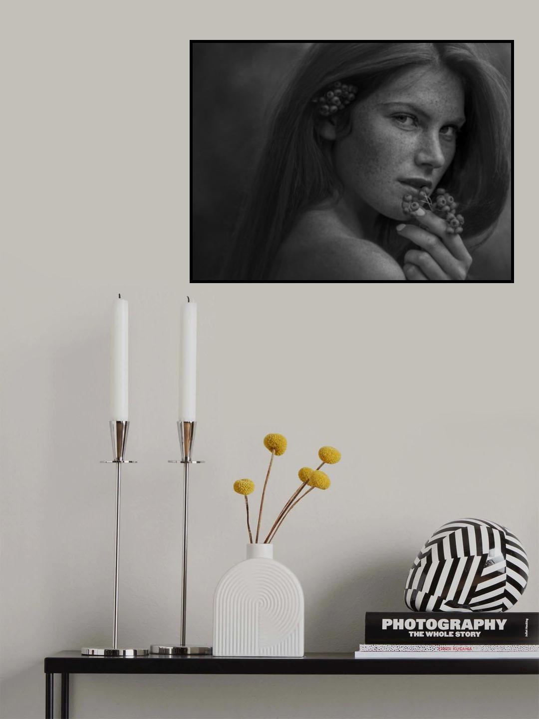 She Poster och Canvastavla
