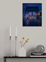 Walking through Dumbo at night Poster och Canvastavla