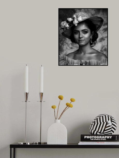 LADY WITH BEAUTIFUL SMILE Poster och Canvastavla