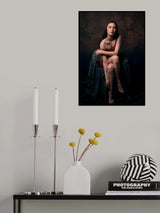Woman in red Poster och Canvastavla