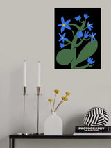 Nocturnal Blue Flower Poster och Canvastavla