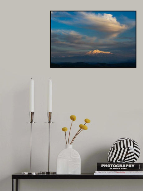 ELBRUS AND THE CLOUD Poster och Canvastavla