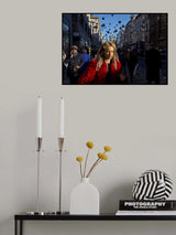 The woman in red Poster och Canvastavla