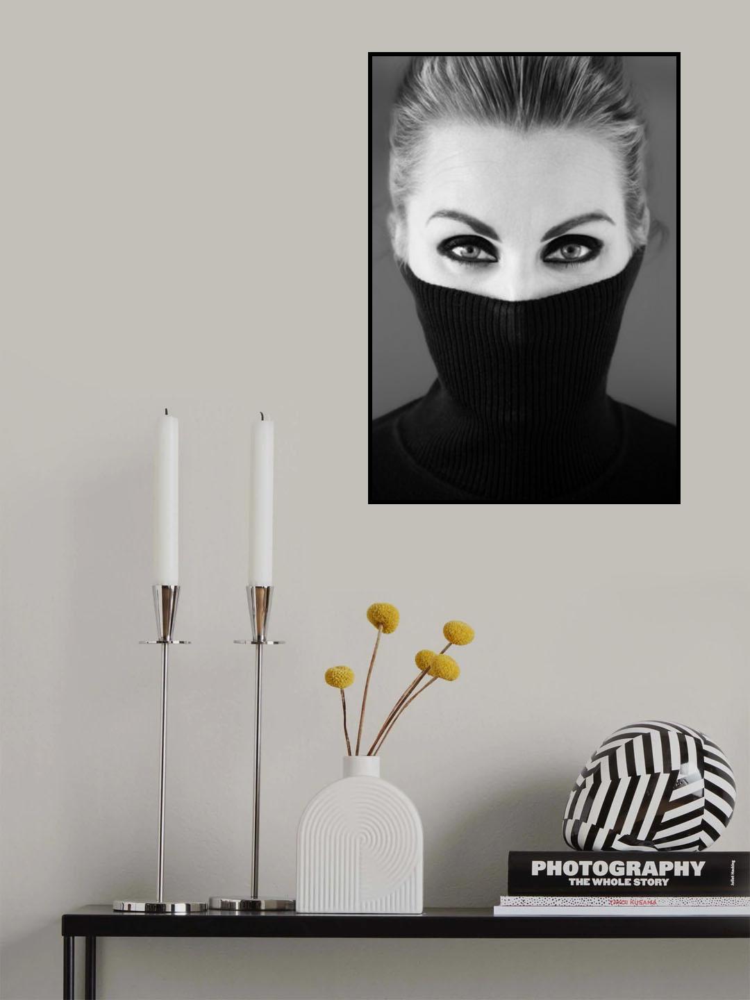 Girl in black Poster och Canvastavla