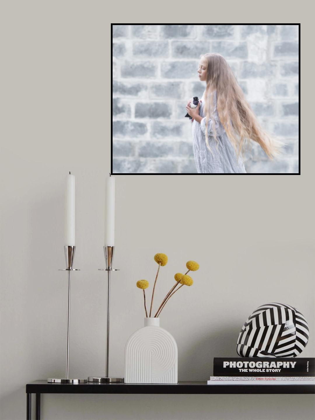 Anna with a dove Poster och Canvastavla
