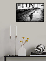 Walking By Poster och Canvastavla