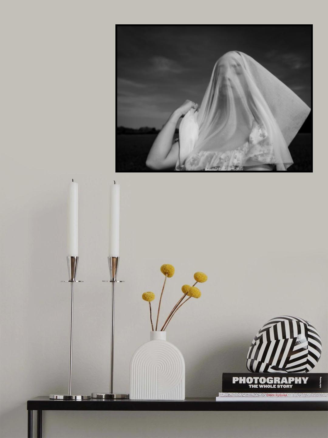 Une brise légère lui caressait le visage Poster och Canvastavla
