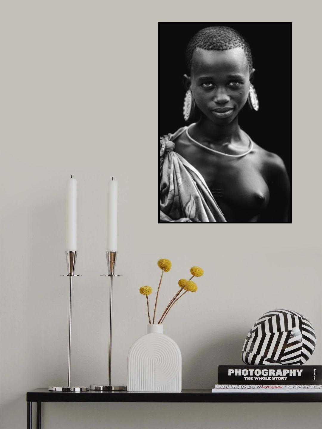 Suri girl Poster och Canvastavla