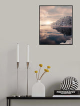 Ice slowly taking over the lake Poster och Canvastavla