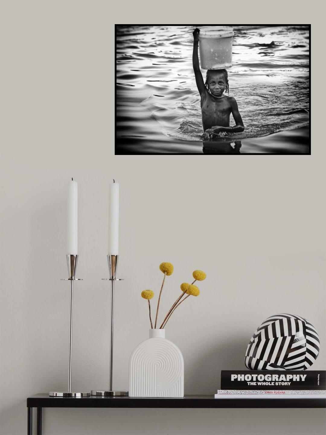 Taking water home (7) - Benin Poster och Canvastavla
