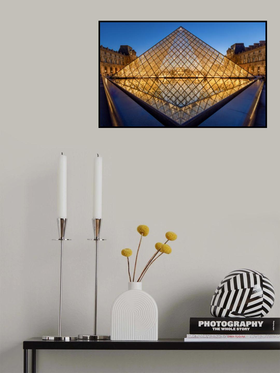Illuminated Pyramid Poster och Canvastavla