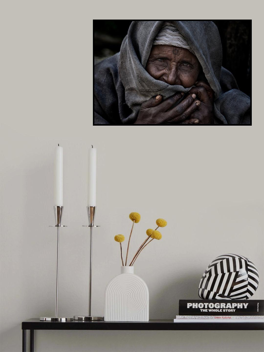 Homeless woman in the streets of Addis Ababa-I - Ethiopia Poster och Canvastavla