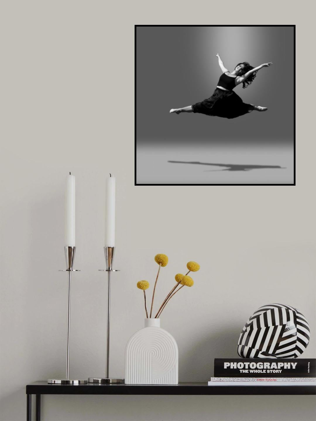 Straight Leap Poster och Canvastavla