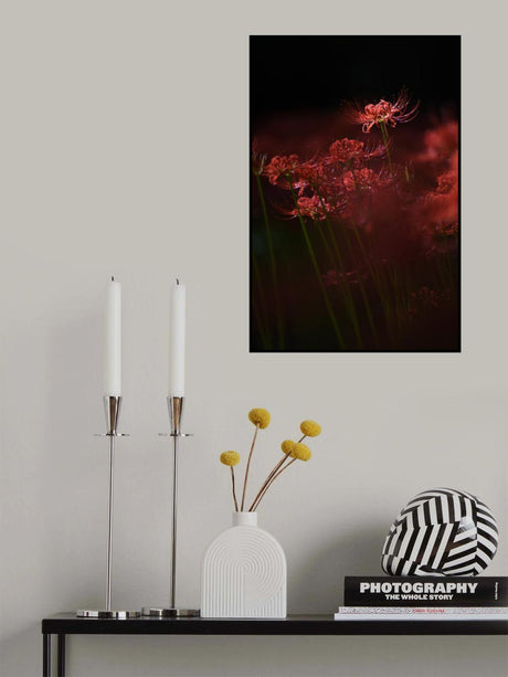 Sparkling red flower Poster och Canvastavla