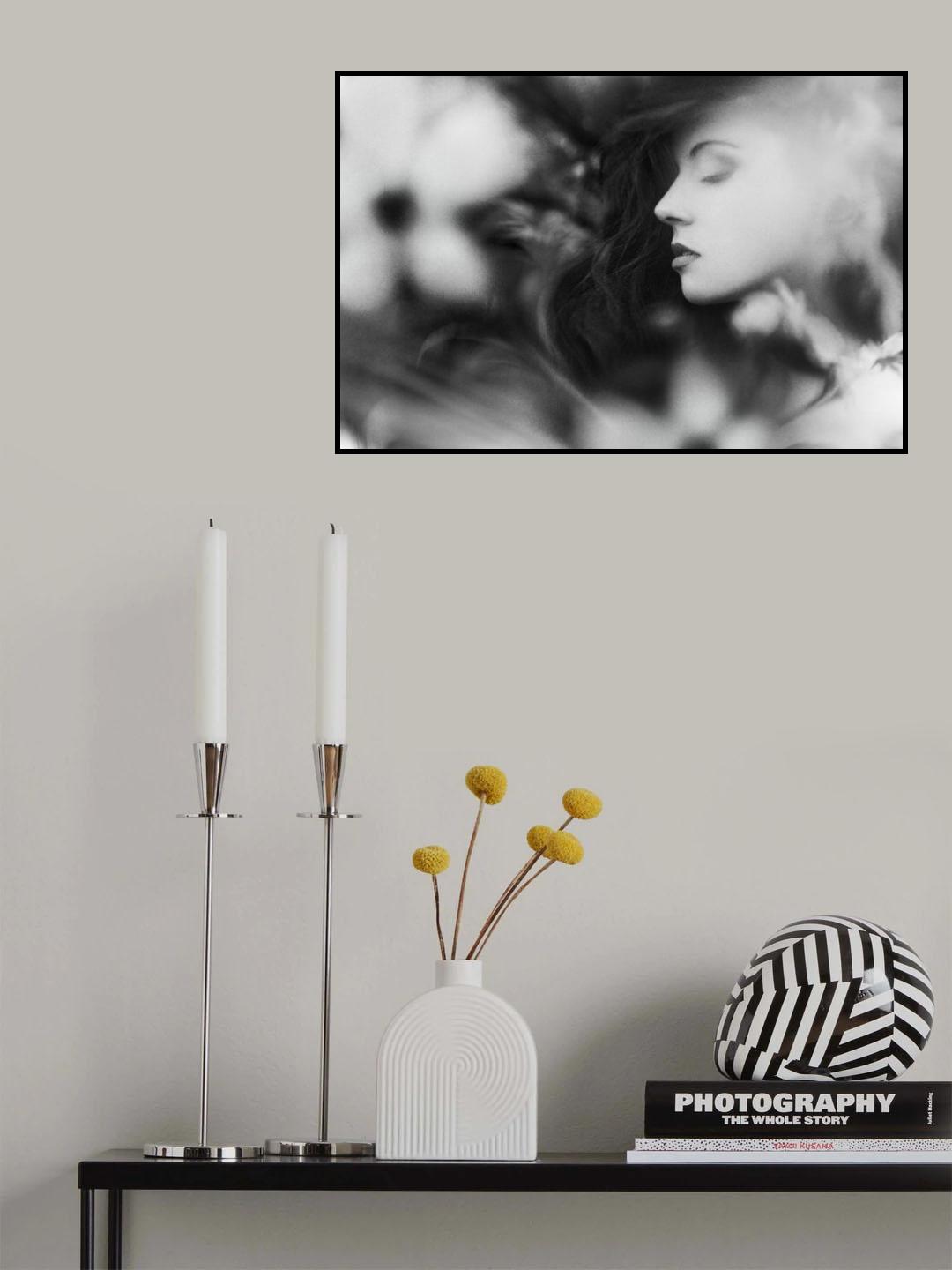 Sleeping Cherry Poster och Canvastavla