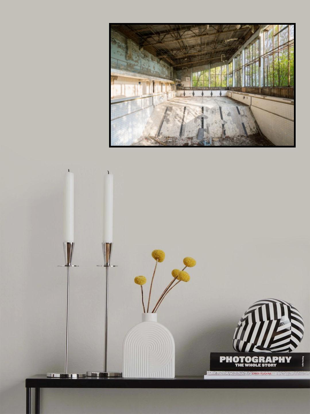 Swimming Pool in Chernobyl Poster och Canvastavla