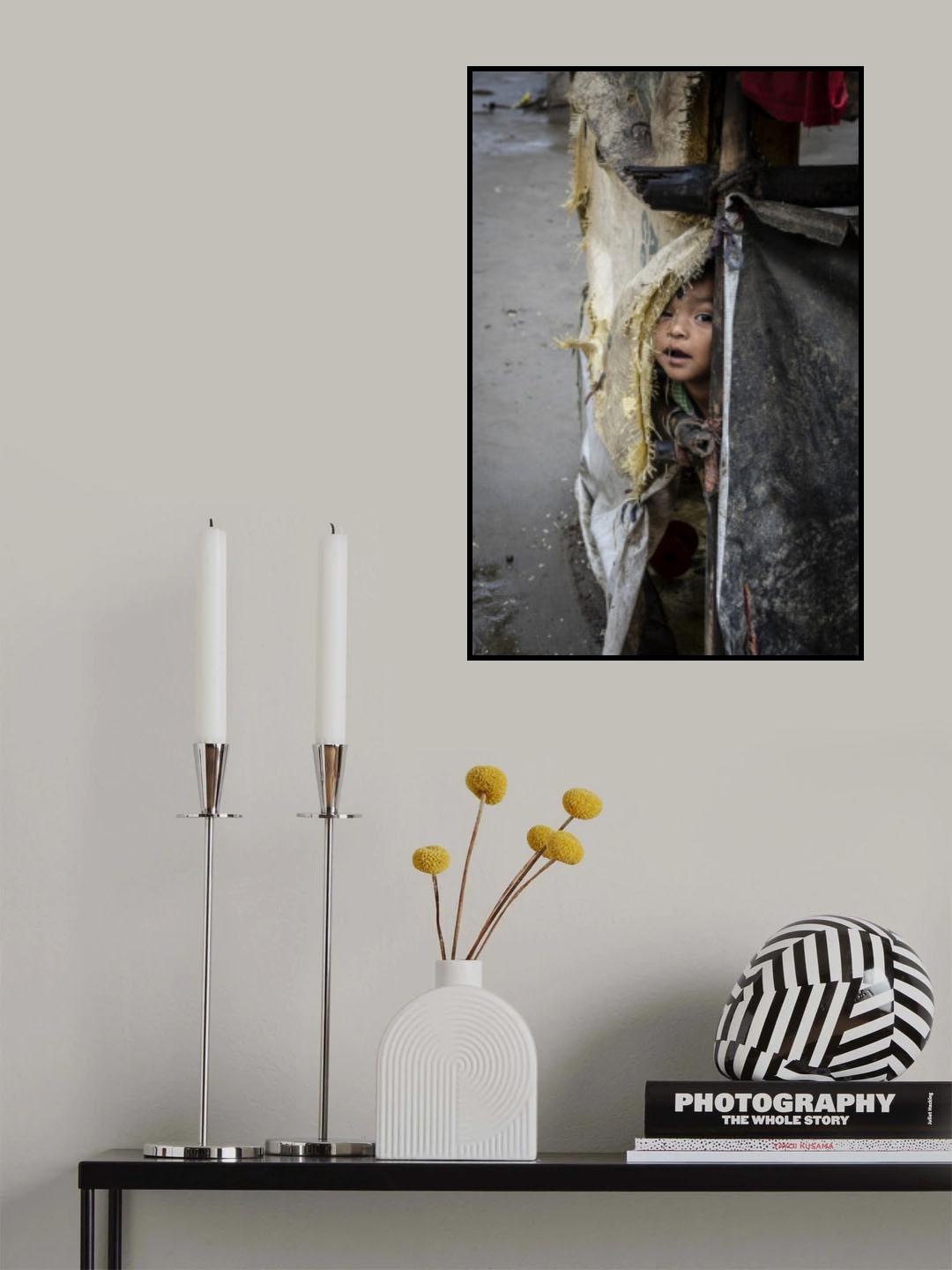 sheltering from the rain in the outskirts of Kolkata Poster och Canvastavla