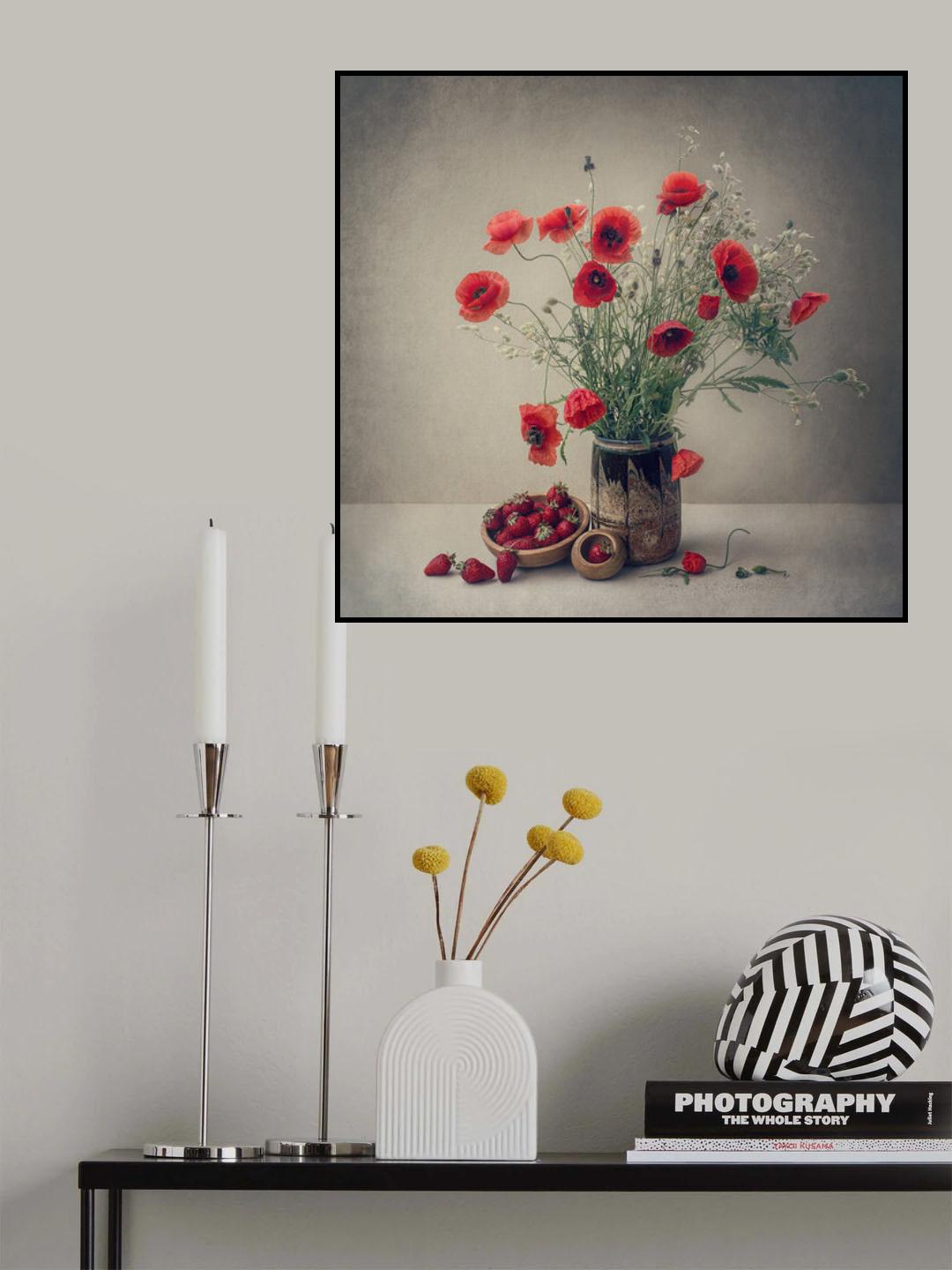 Still life with a strawberry and poppies Poster och Canvastavla