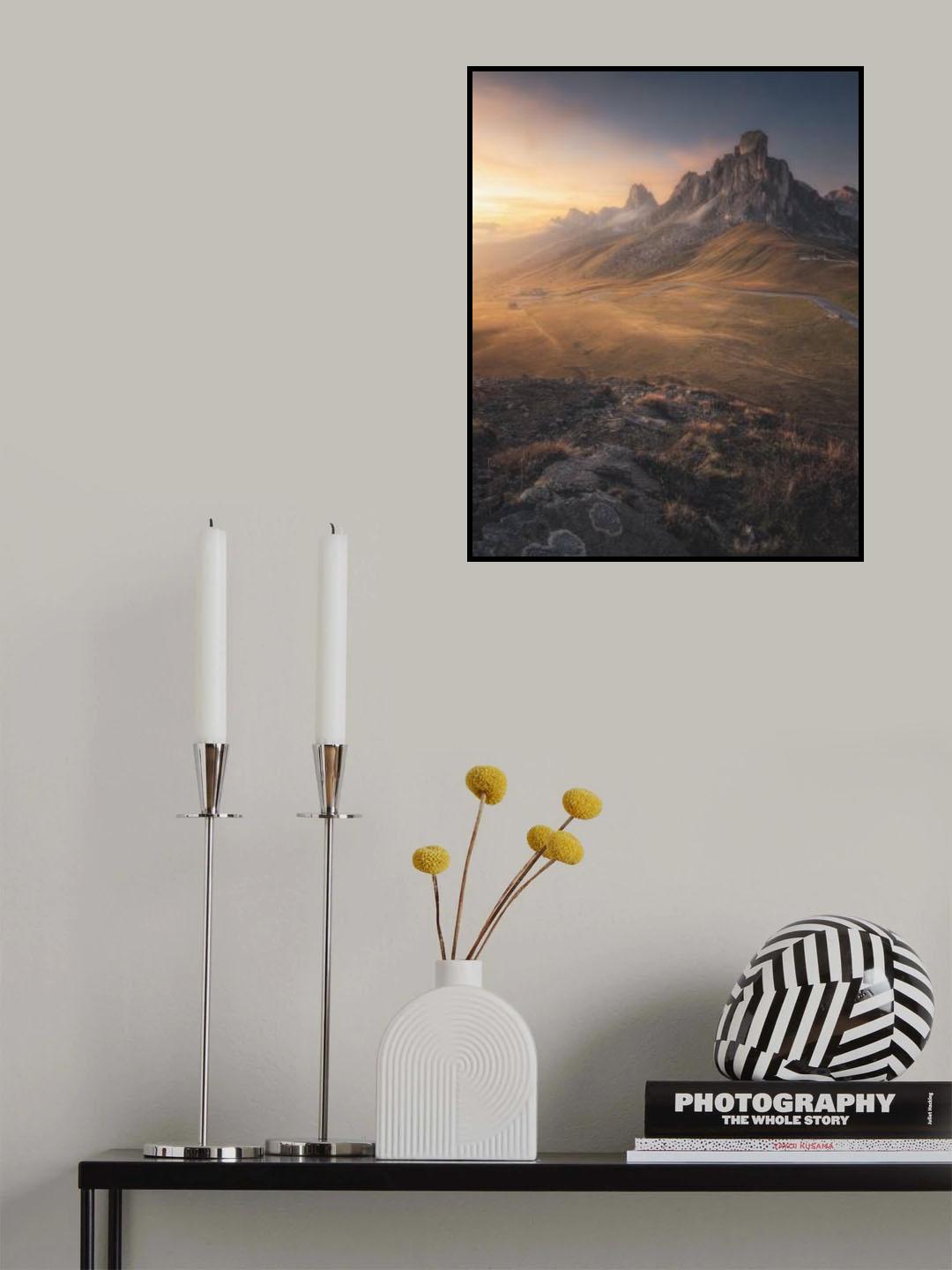 Shadows Fading in the Haze Poster och Canvastavla