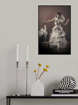 PAPER GIRL Poster och Canvastavla
