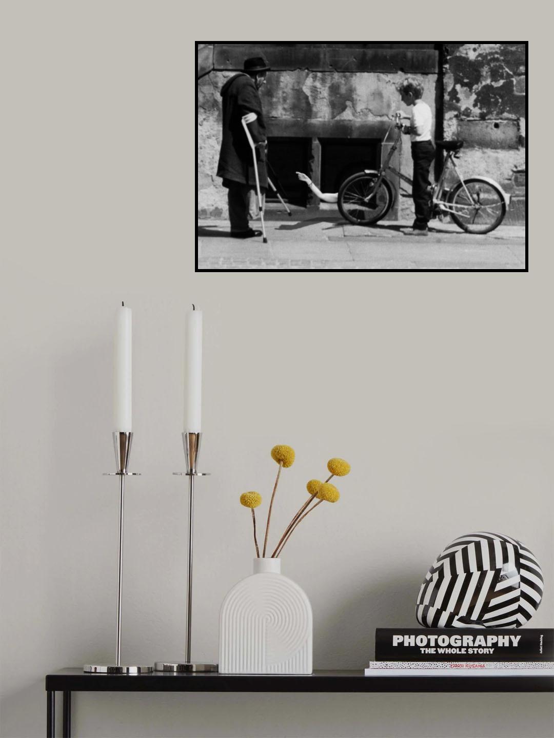 Haunted by the past Poster och Canvastavla