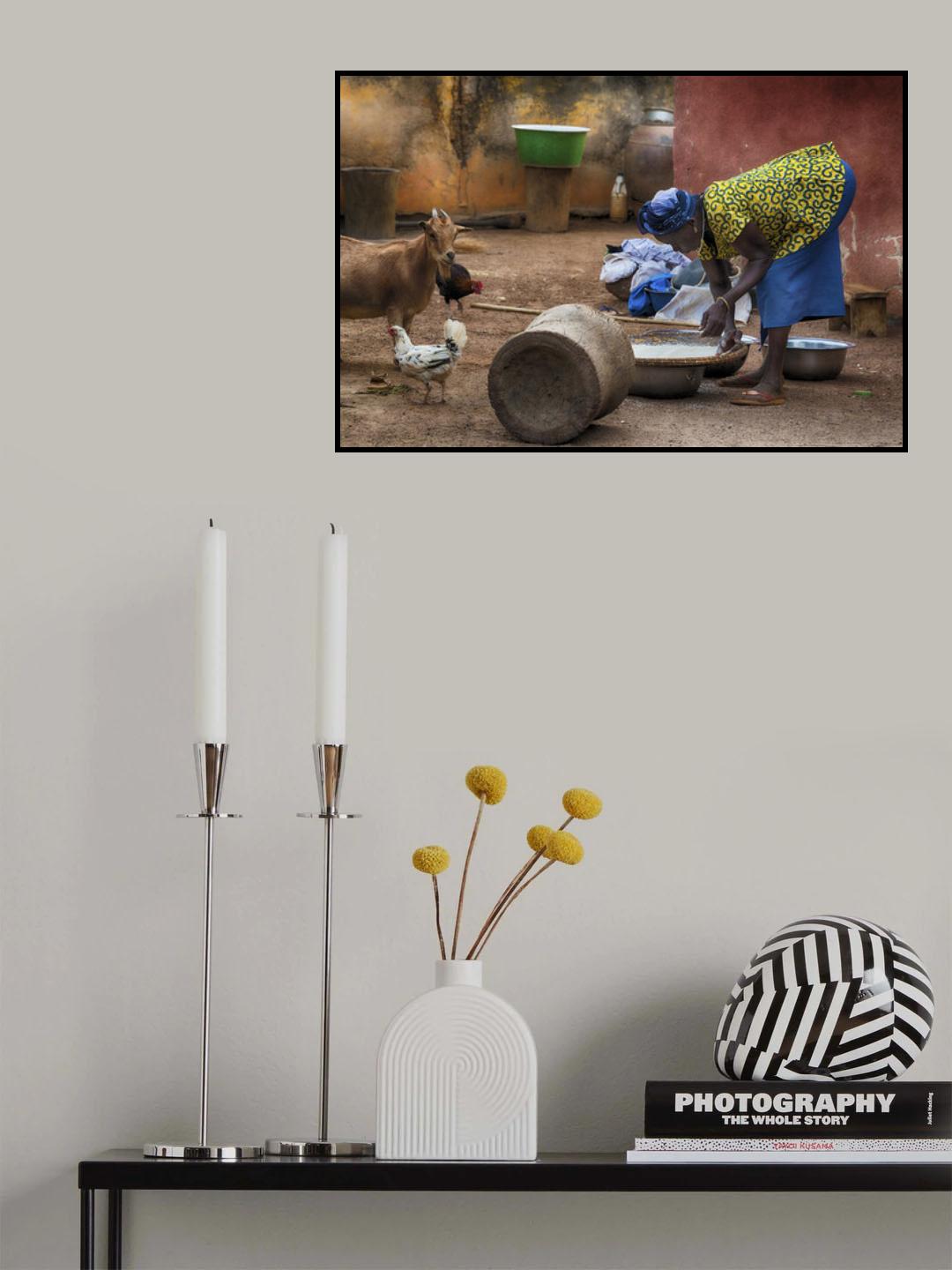 The work in Africa is woman. Poster och Canvastavla