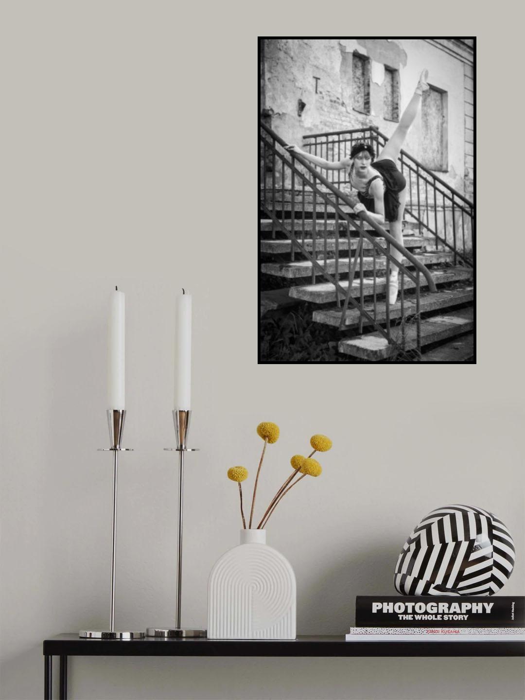On the stairs Poster och Canvastavla