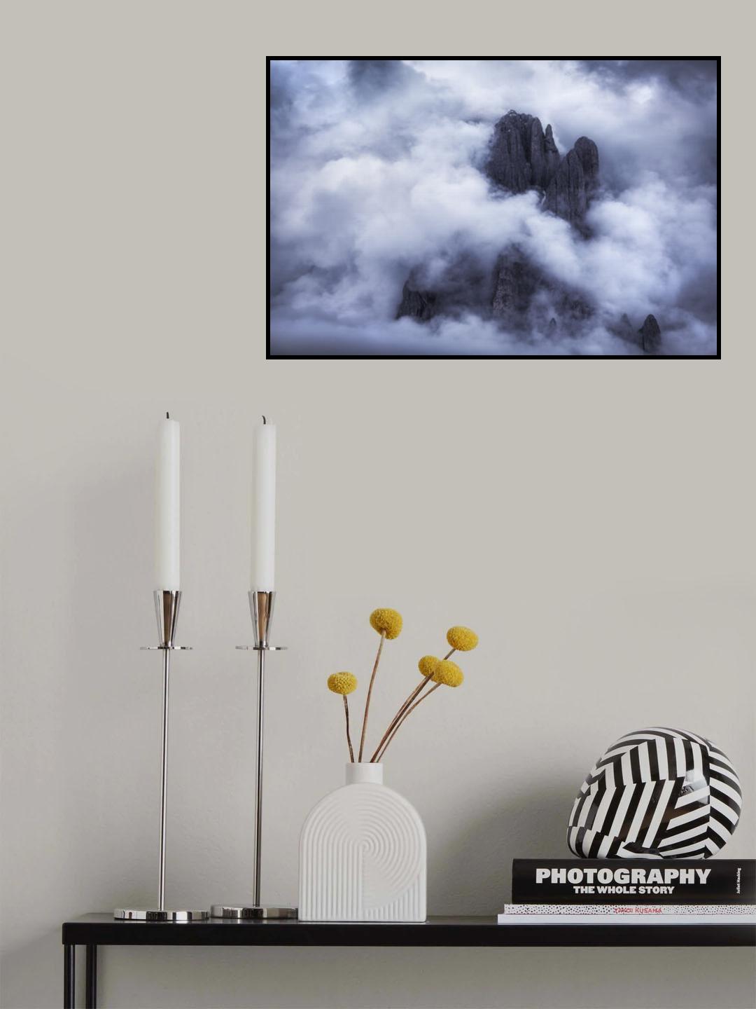 Drama in the Mountains Poster och Canvastavla