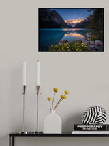 Golden Throne of Lake Louise Poster och Canvastavla